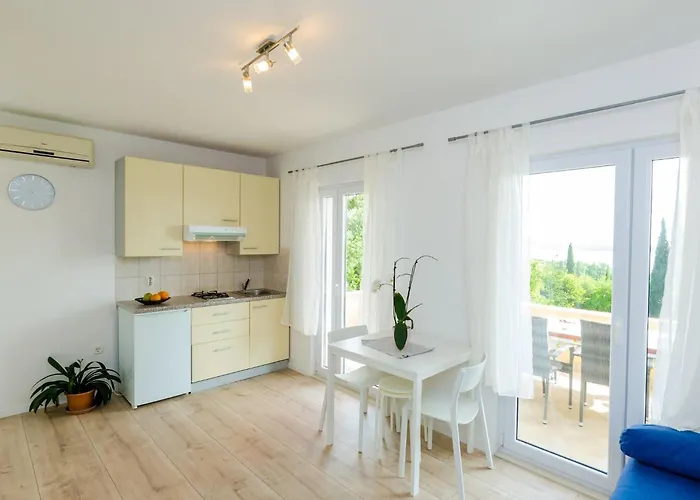 아파트 Color 믈리니