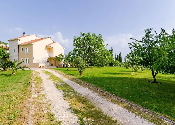 아파트 Color 믈리니